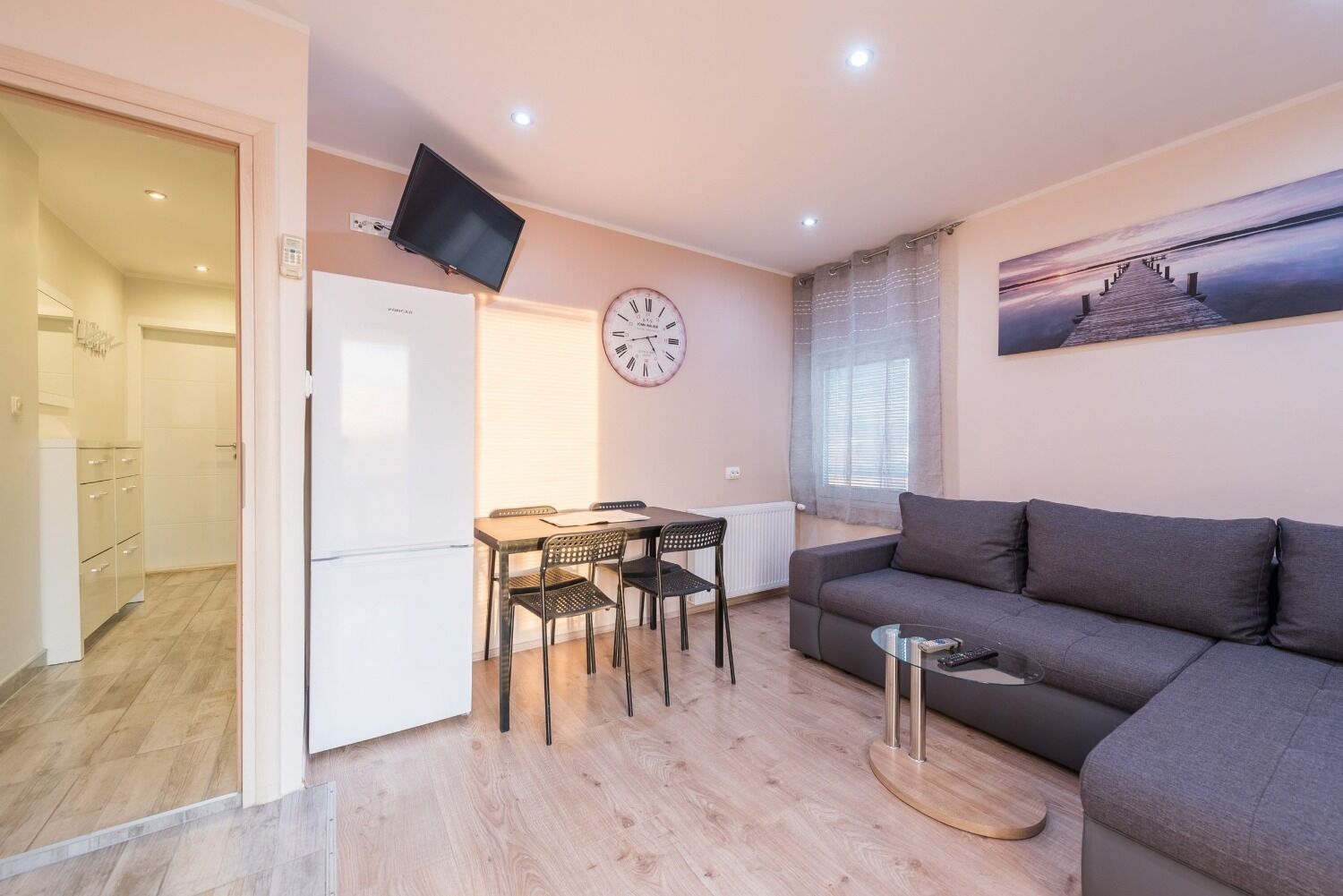 Apartments Tomo 105341-A1