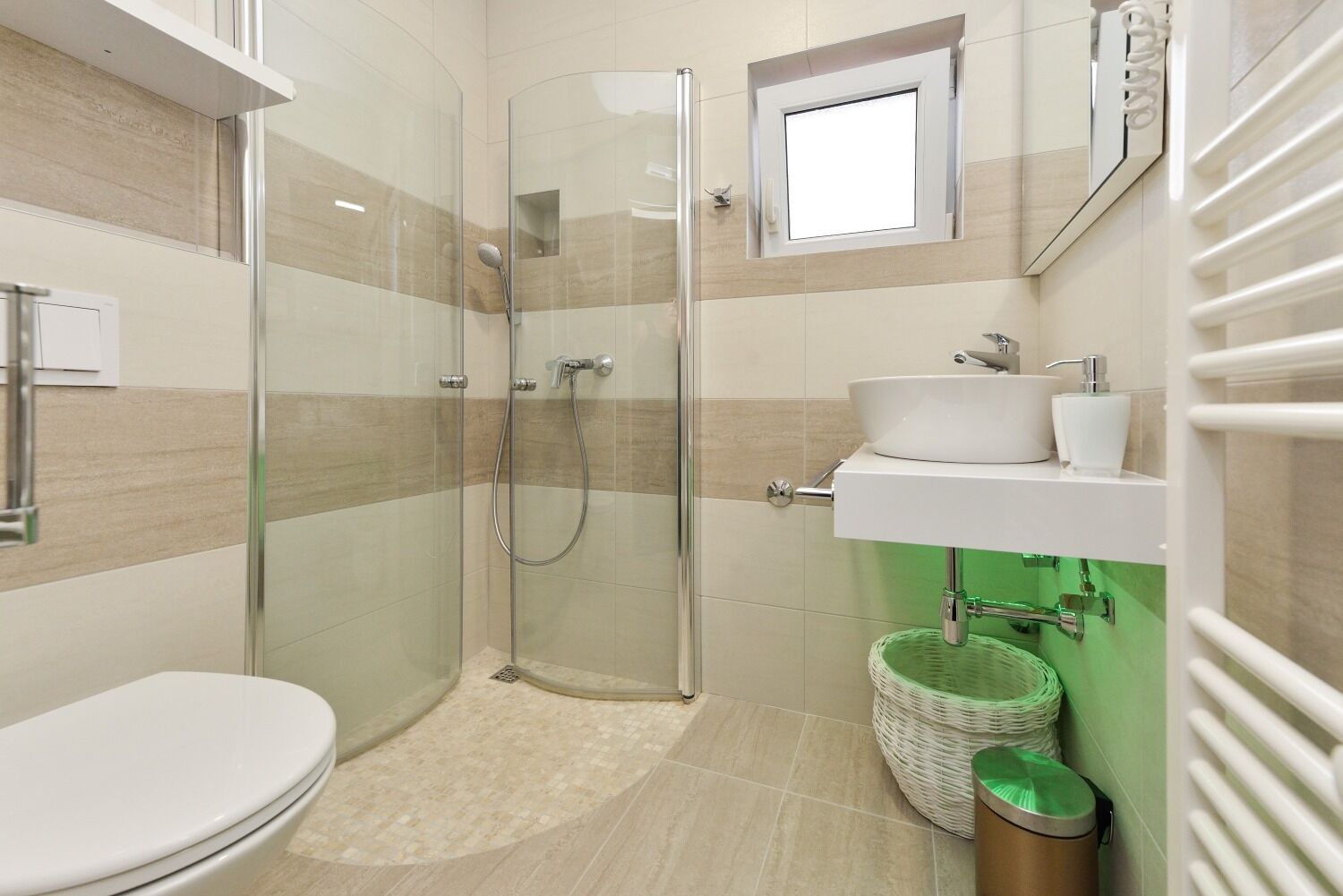 Apartments Tomo 105341-A2