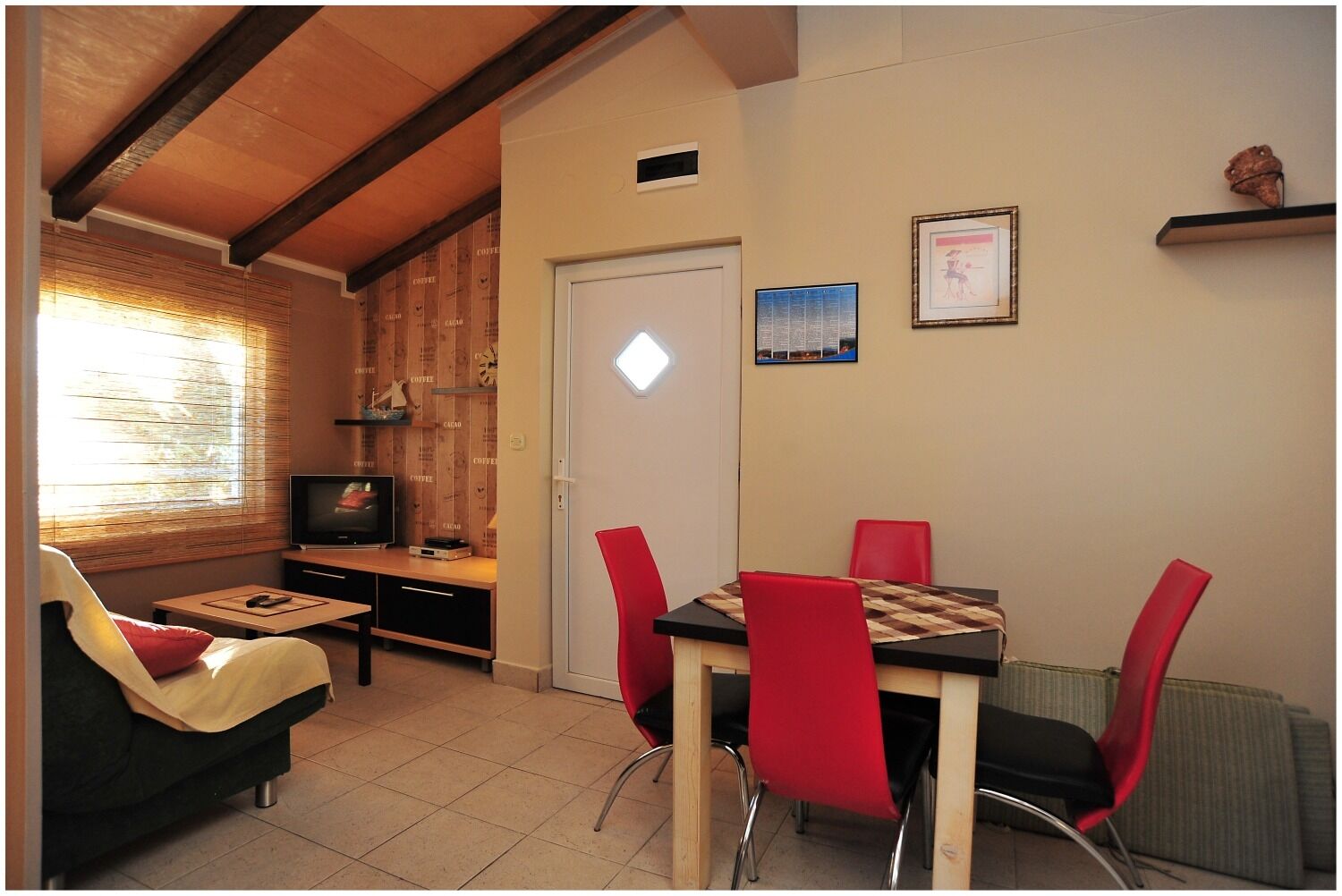 Apartments Tomo 105341-A4