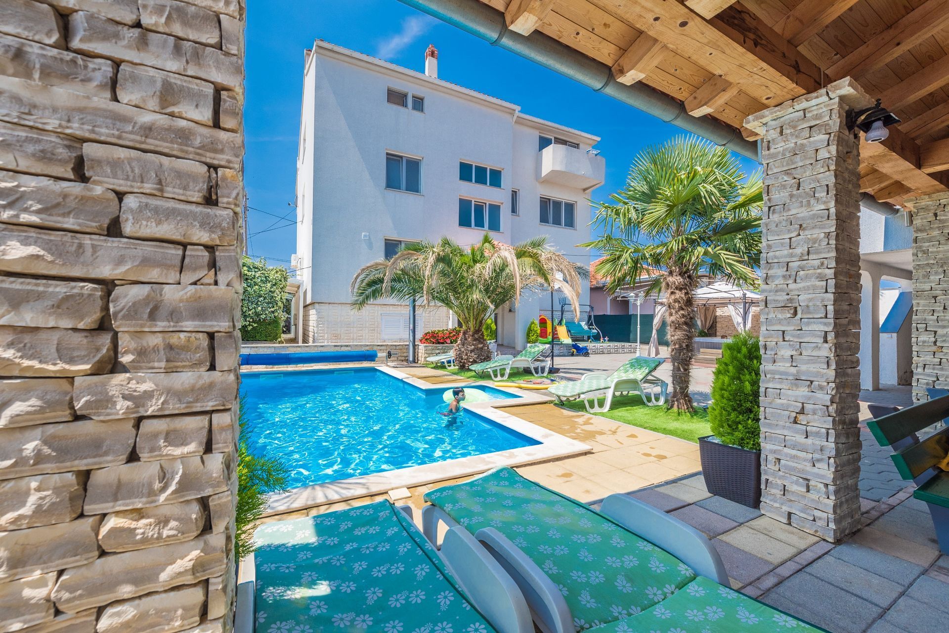 Apartments Tomo 105341-A3