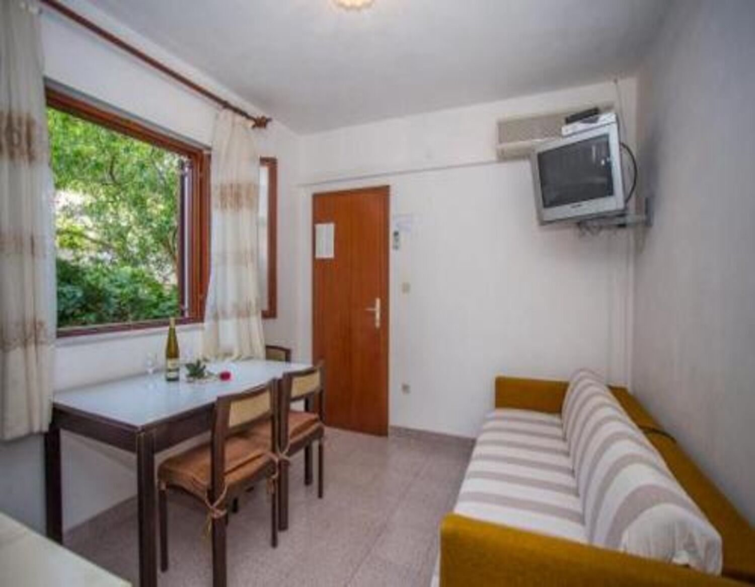 Apartments and Room Anita 10546-A3