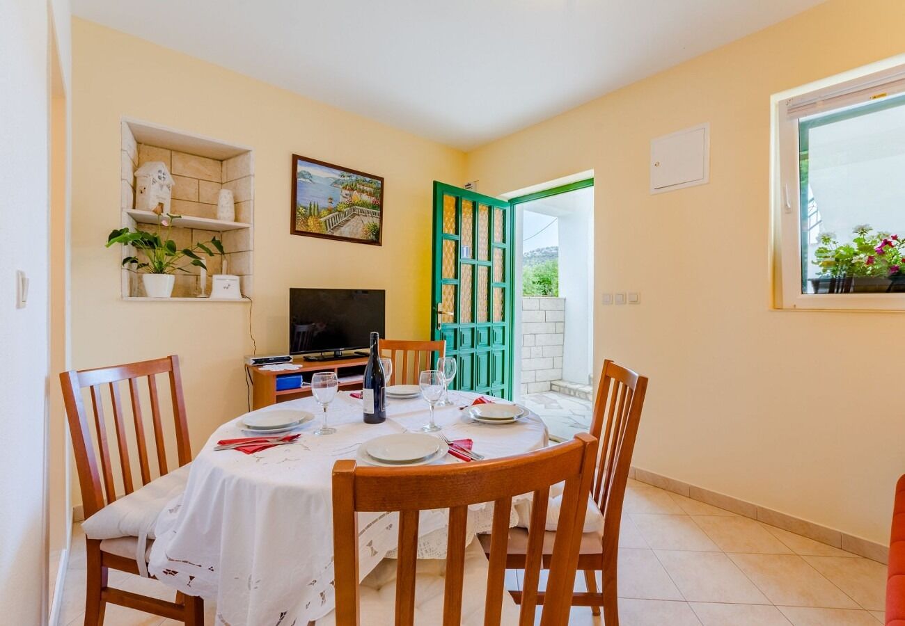 House Dinko 105551-K1