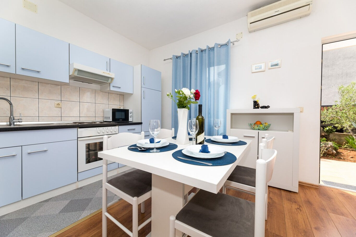 Apartments Juri 10562-A1