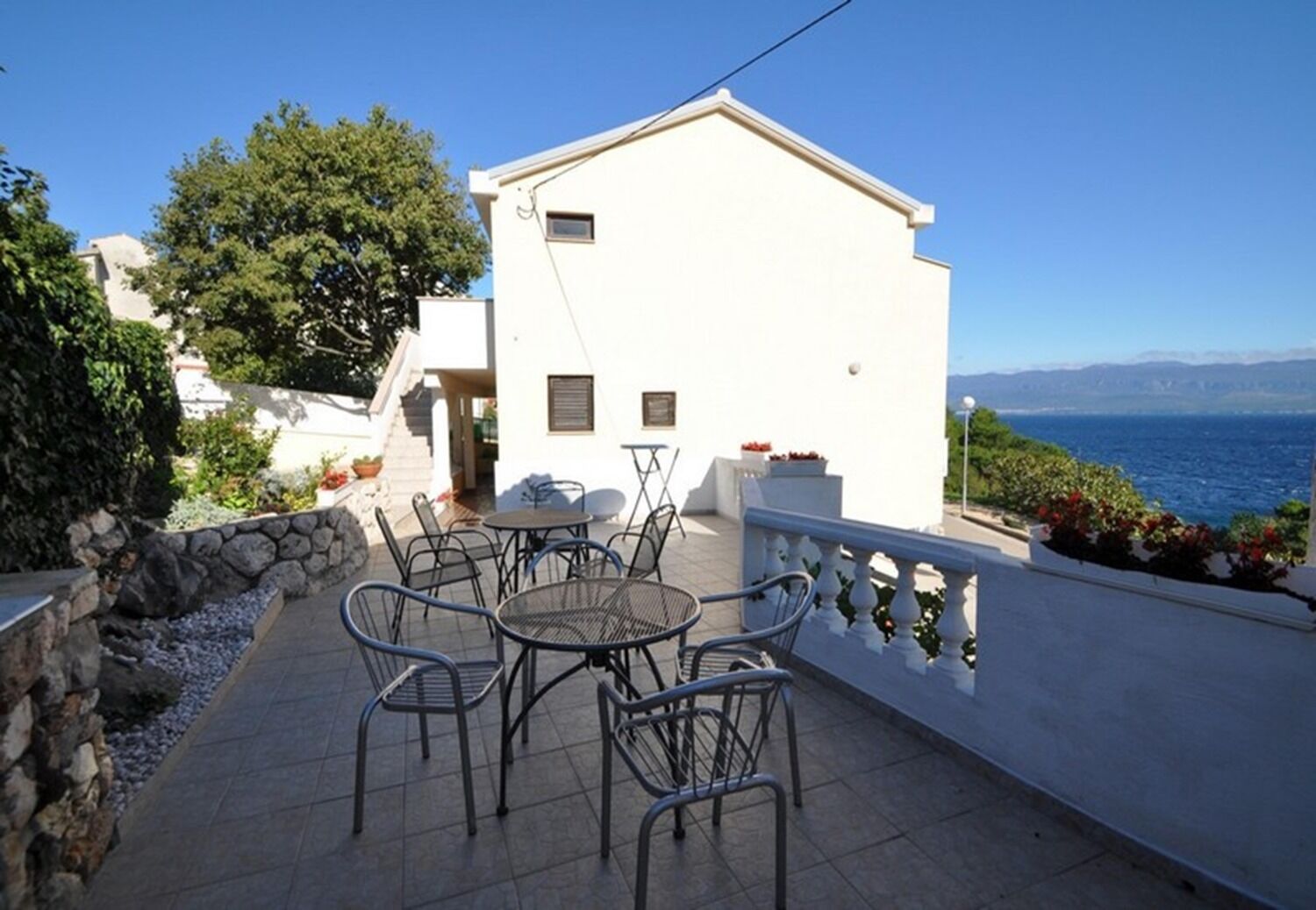 Apartments Pava 10563-A1