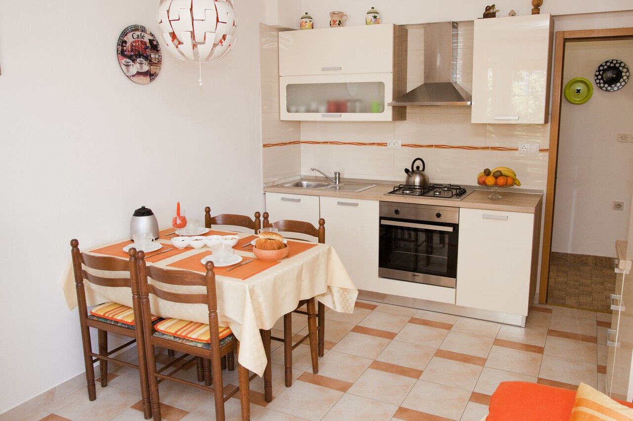 Apartments Luka 10566-A1