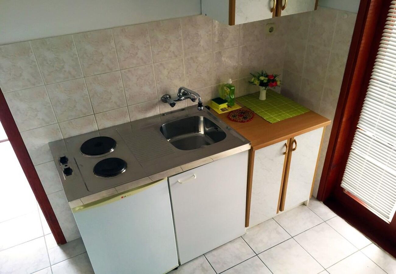 Apartment Mir 105681-A1