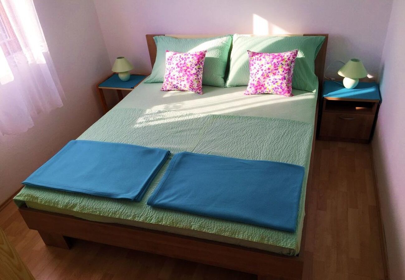 Apartment Mir 105681-A1