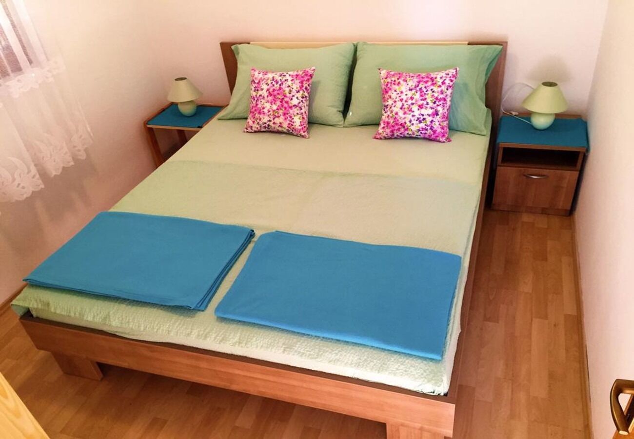 Apartment Mir 105681-A1