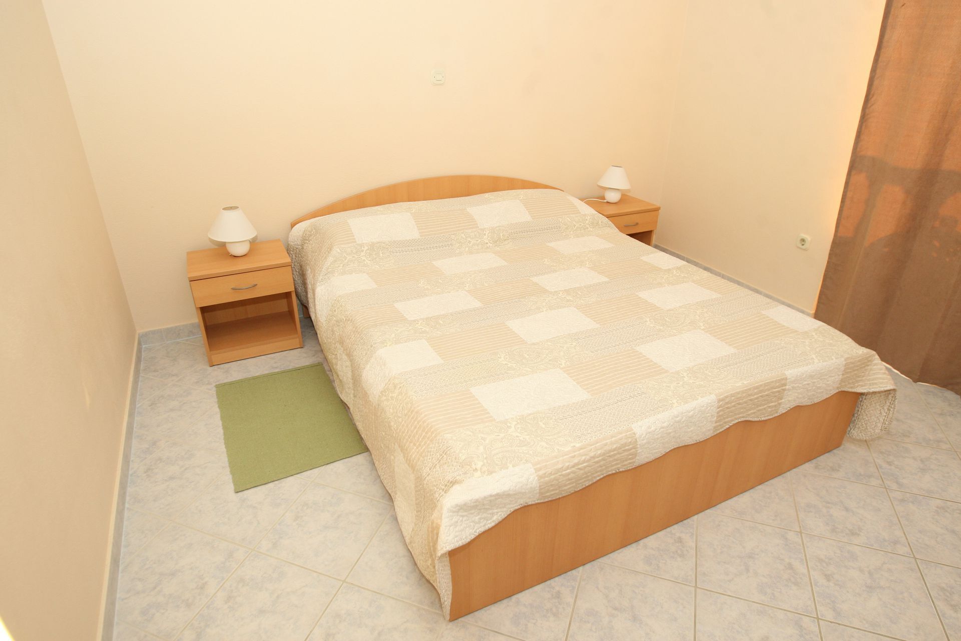 Apartments Mladen 105721-A1