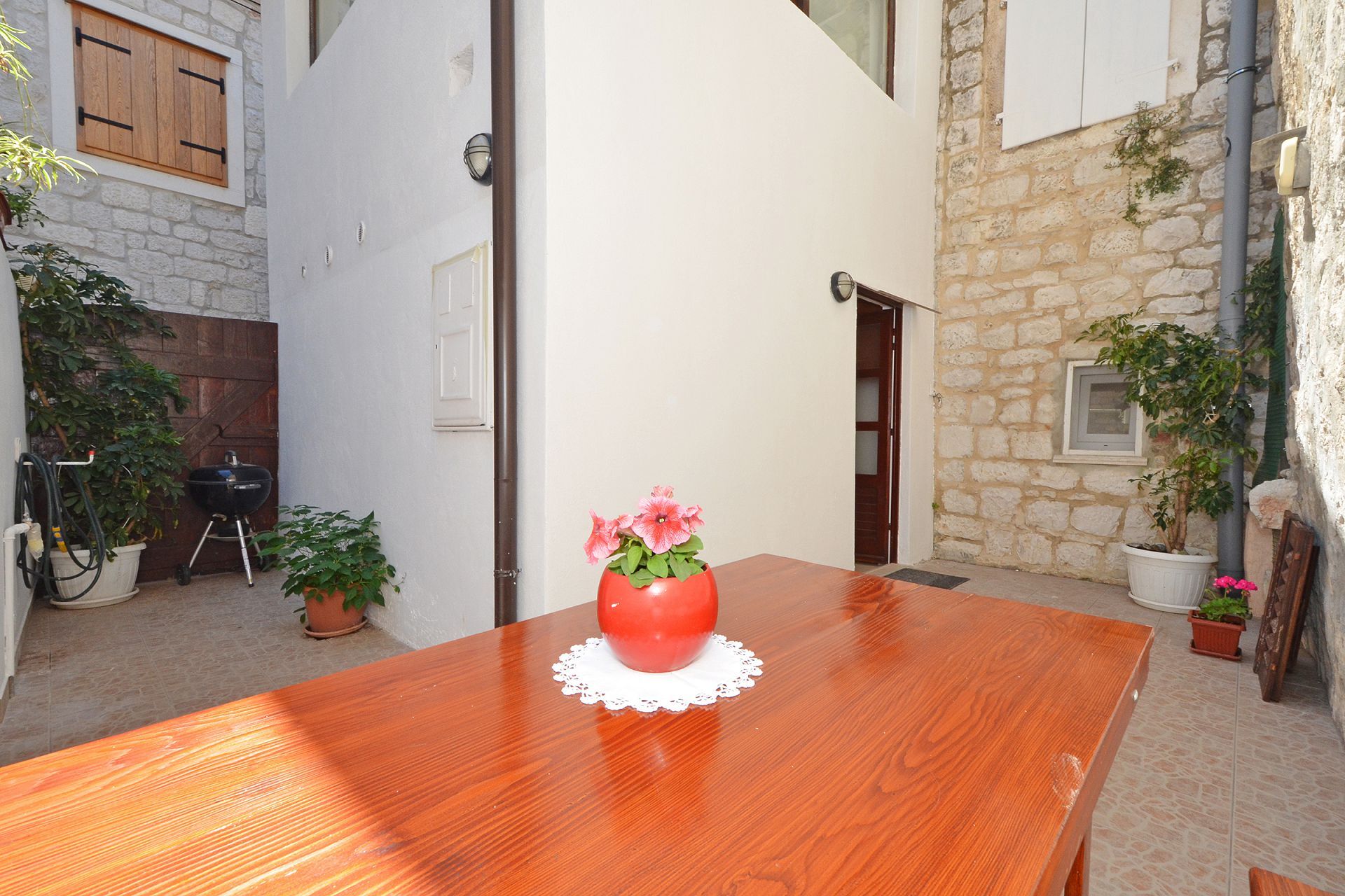 Apartment Irvin 10585-A1