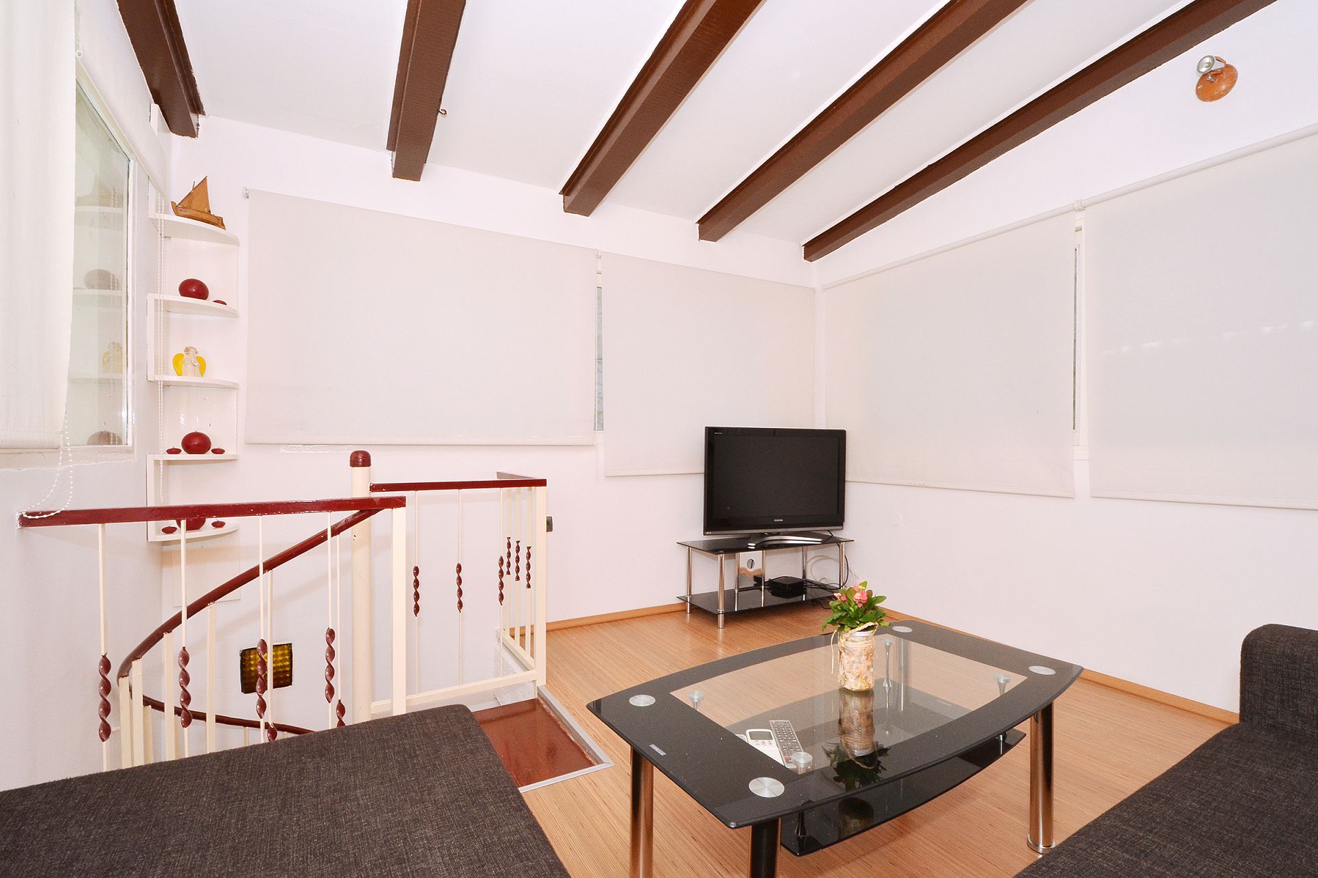 Apartment Irvin 10585-A1
