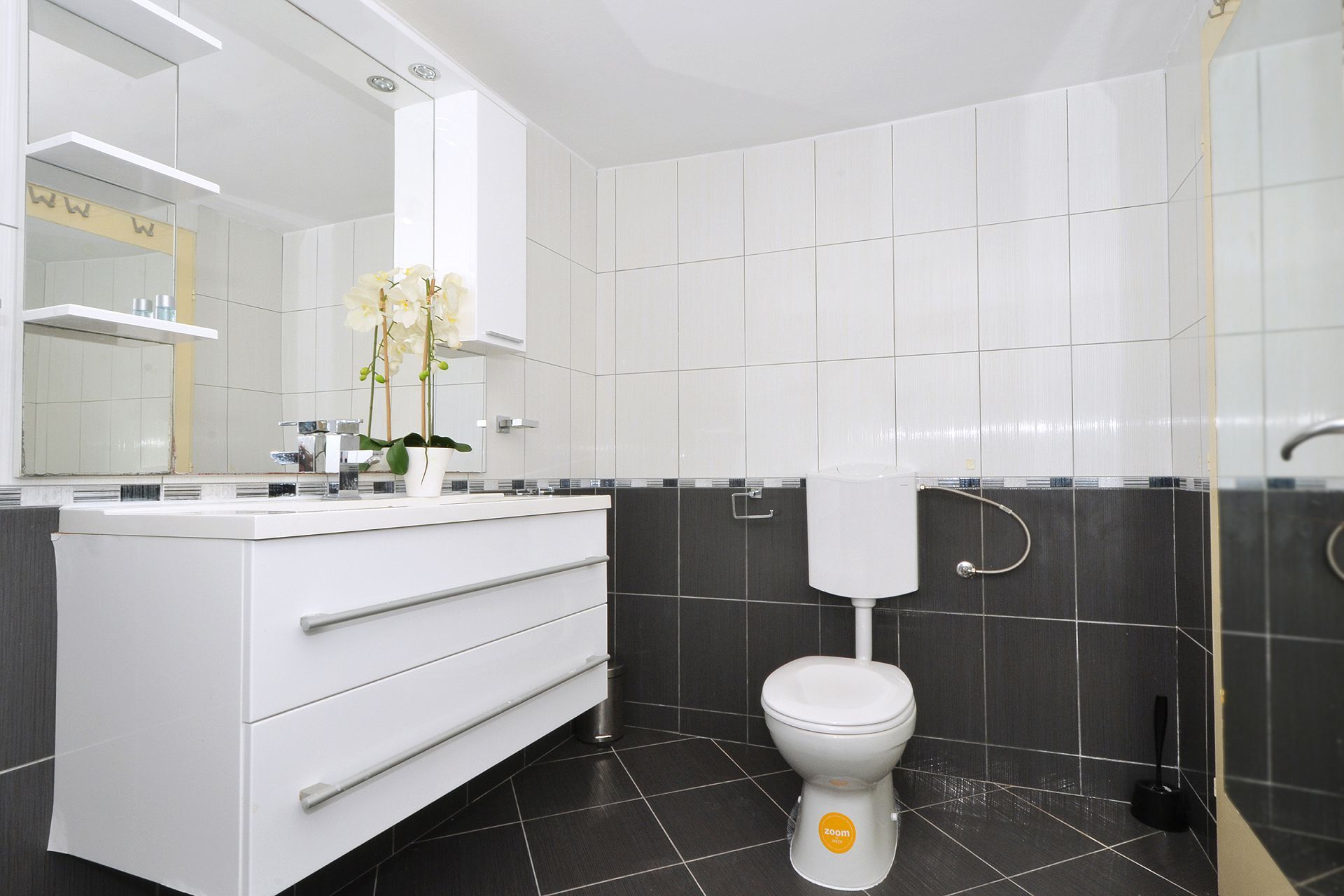 Apartment Irvin 10585-A1