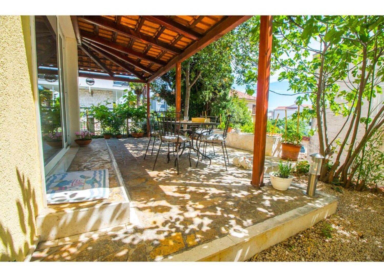 Apartment Mana 105851-A1