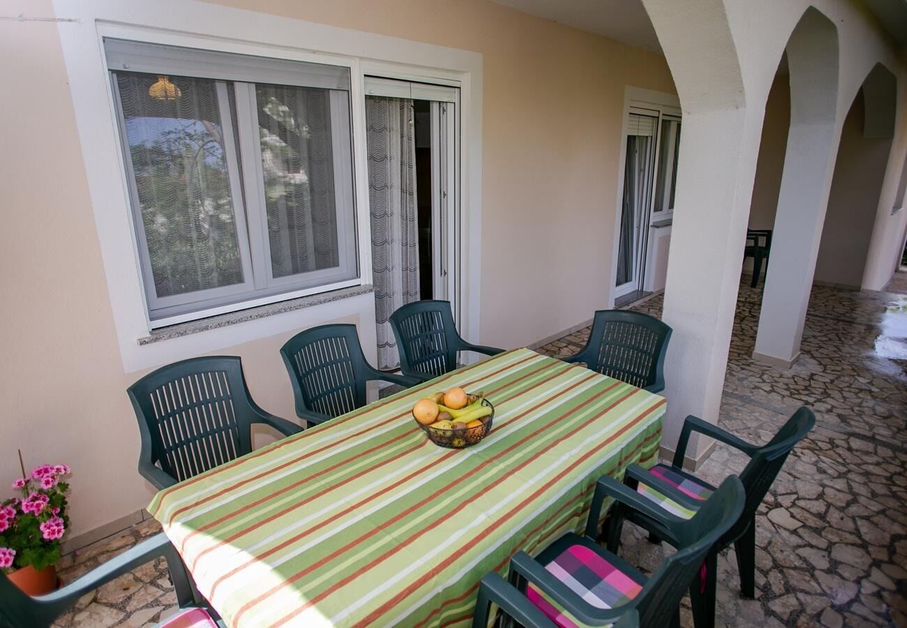Apartments Ana 10596-A1