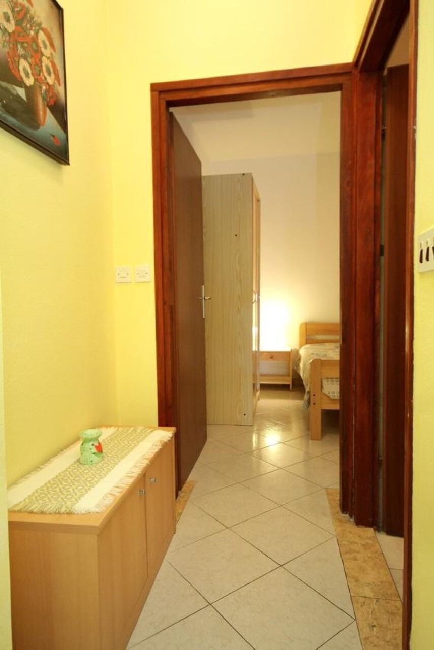 Room Cherry 105931-A4