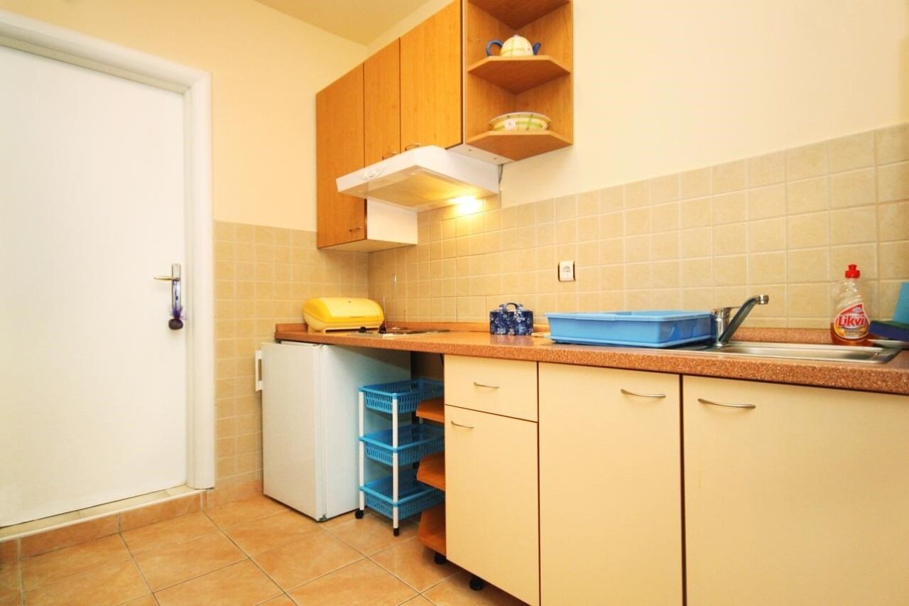 Room Cherry 105931-A5