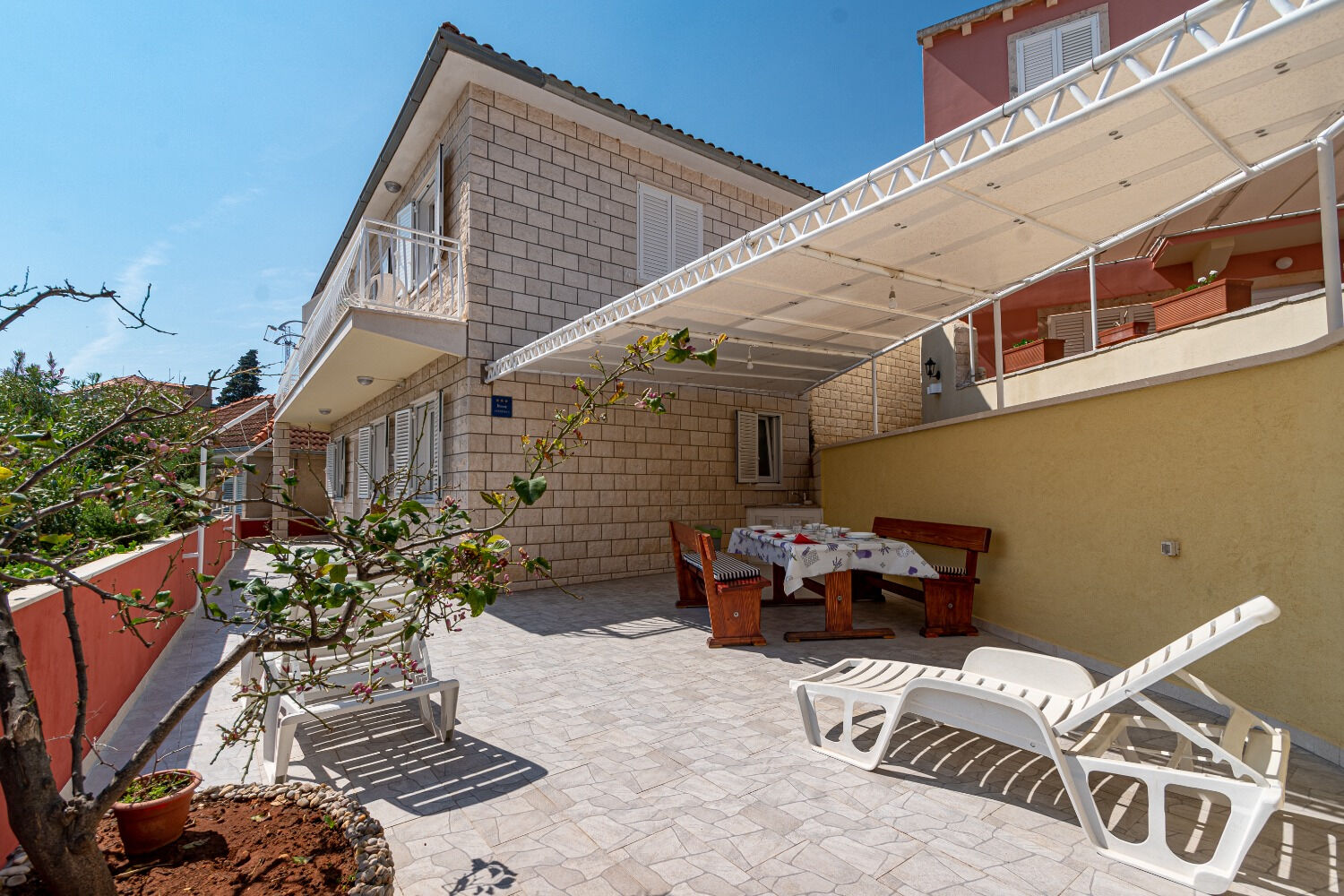 Apartment Mir 105971-A1