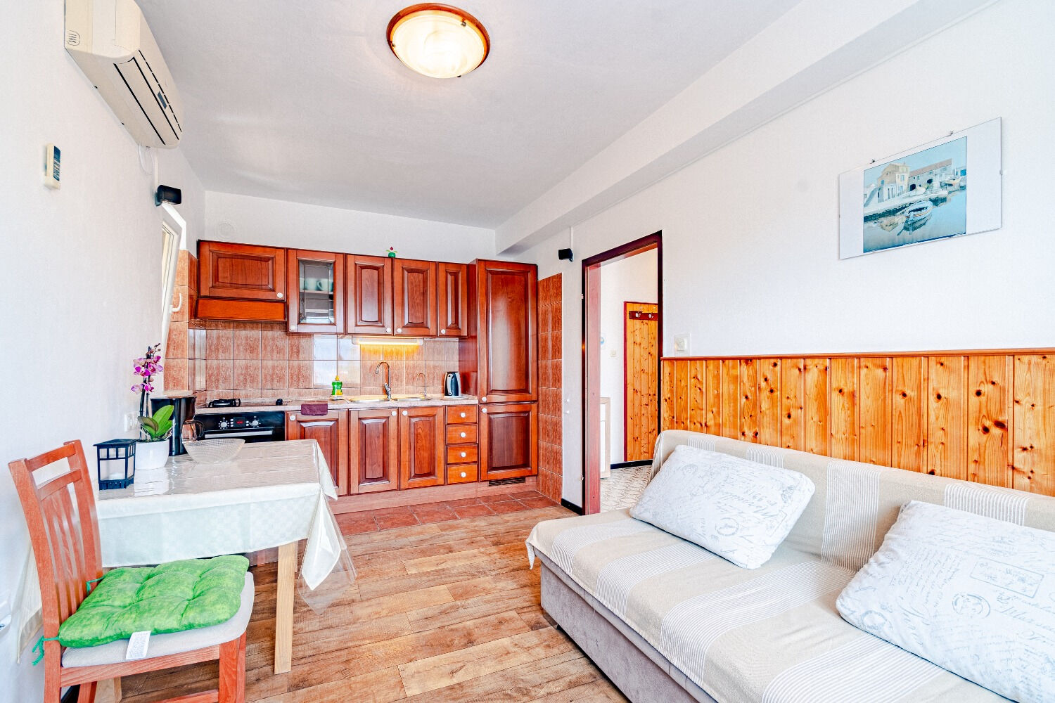 Apartment Mir 105971-A1