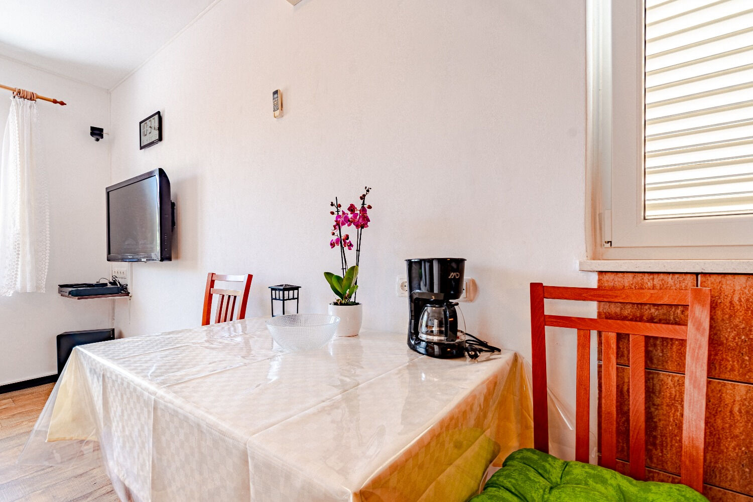 Apartment Mir 105971-A1