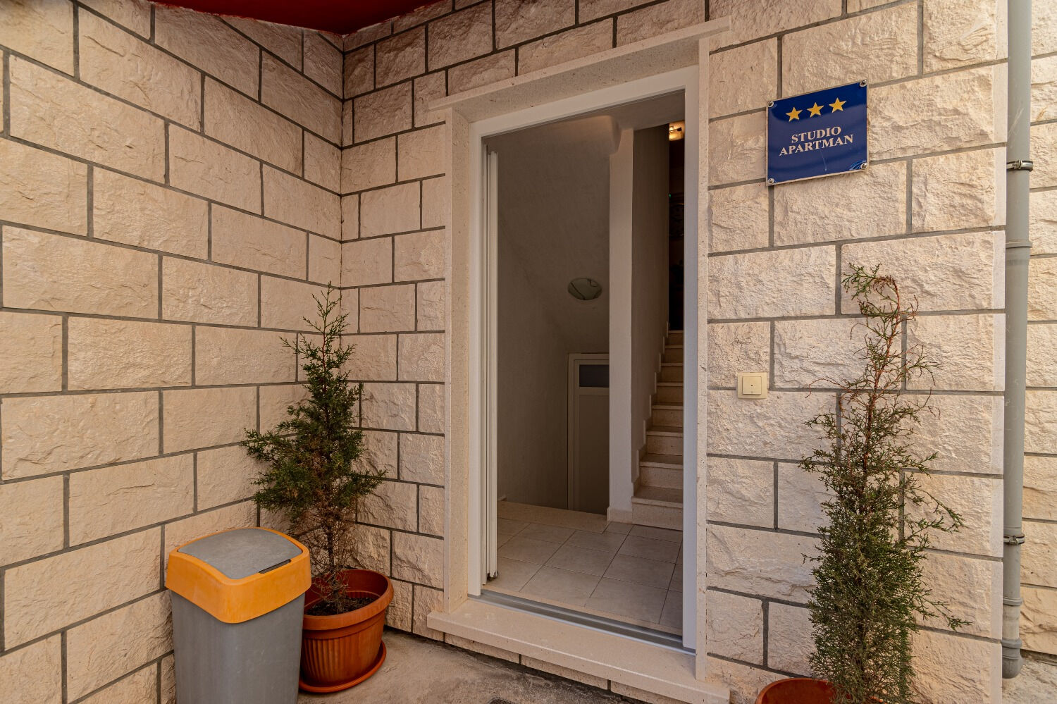 Apartment Mir 105971-A2