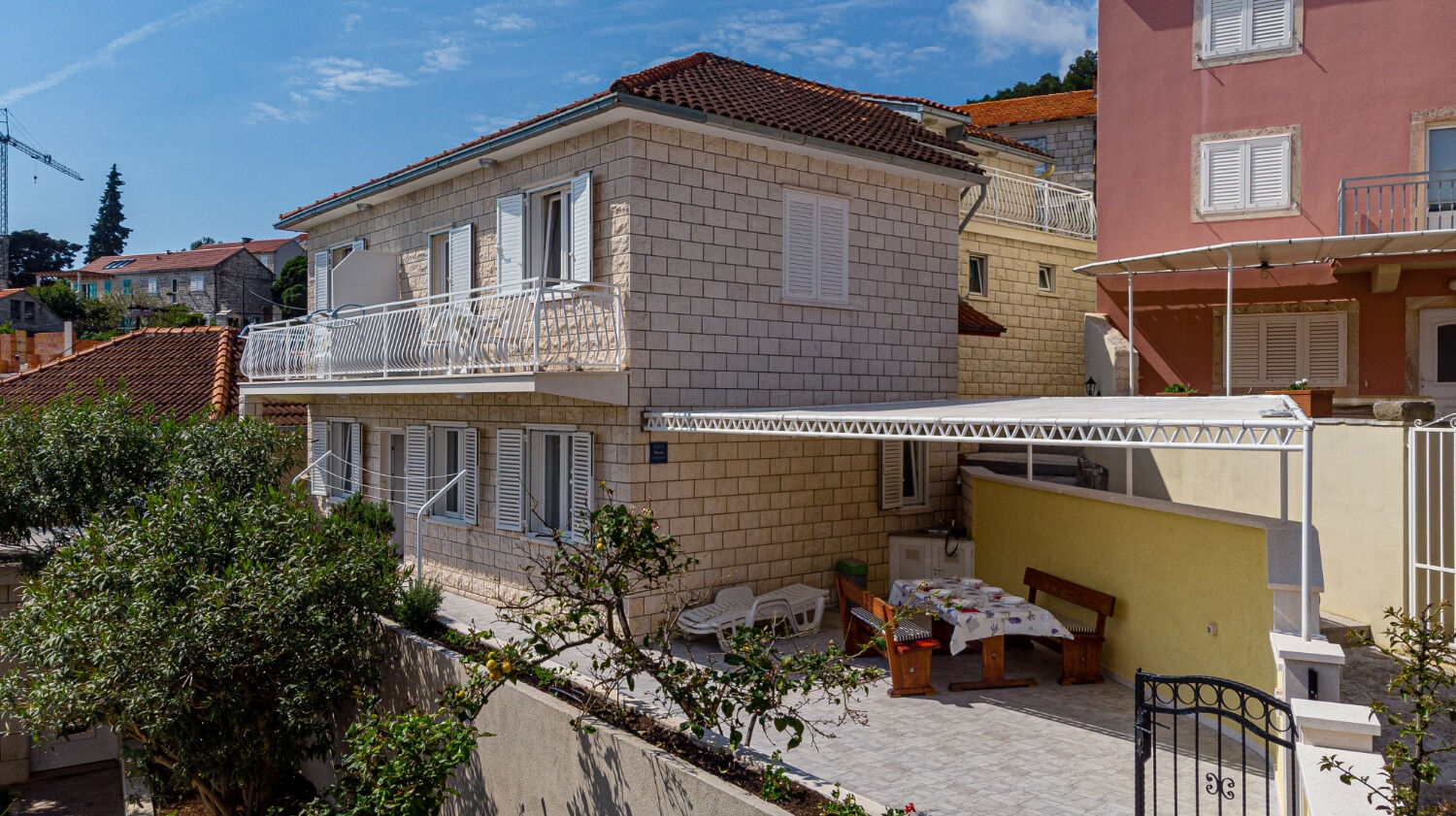 Apartment Mir 105971-A2