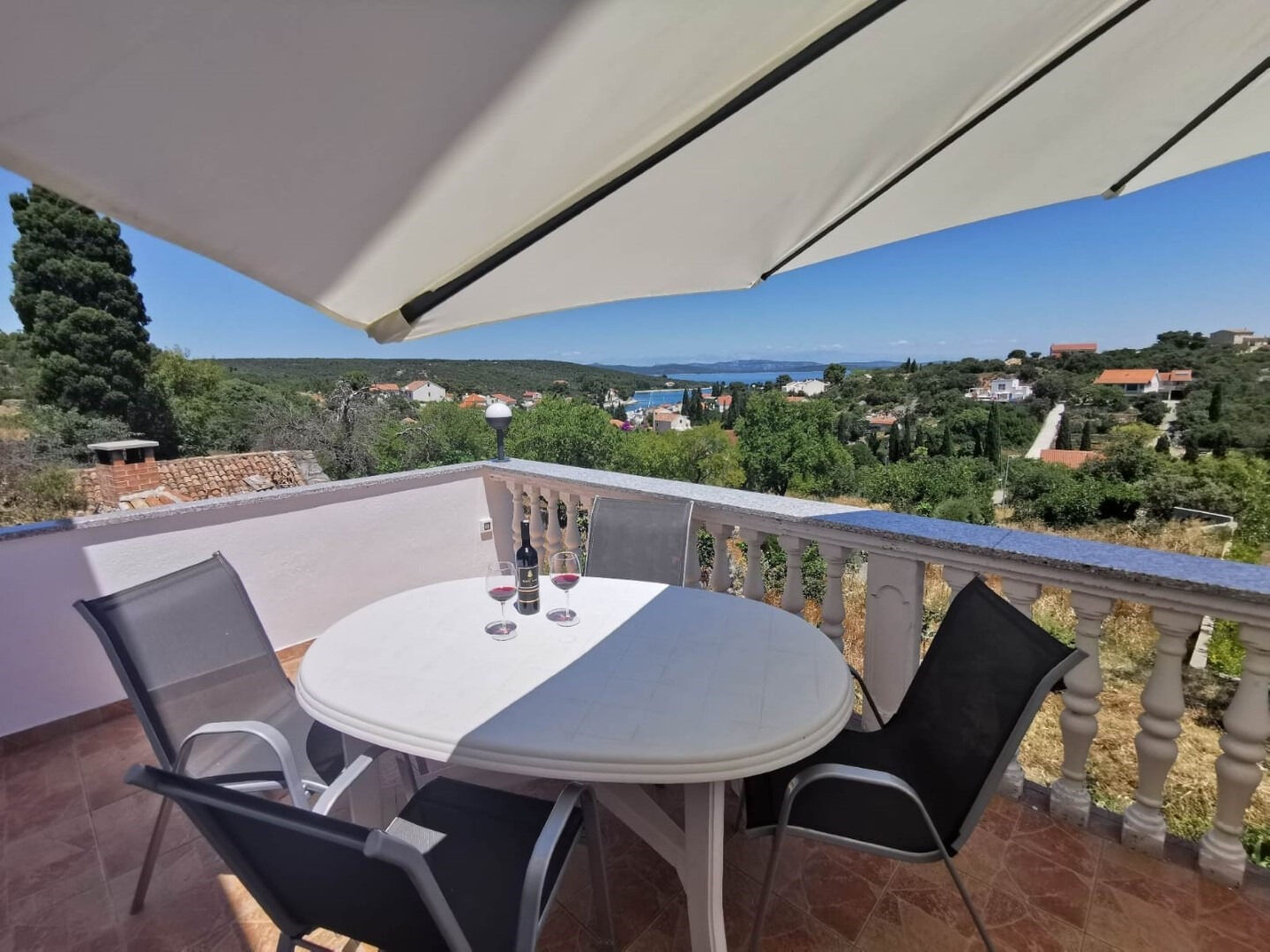 Apartments Darka 106051-A1