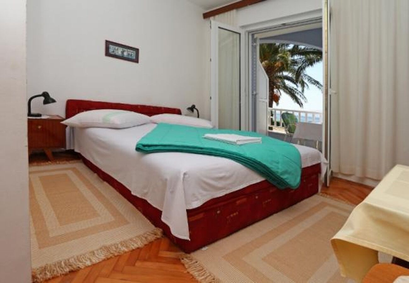 Apartment and Rooms Tomo 1 10617-A4