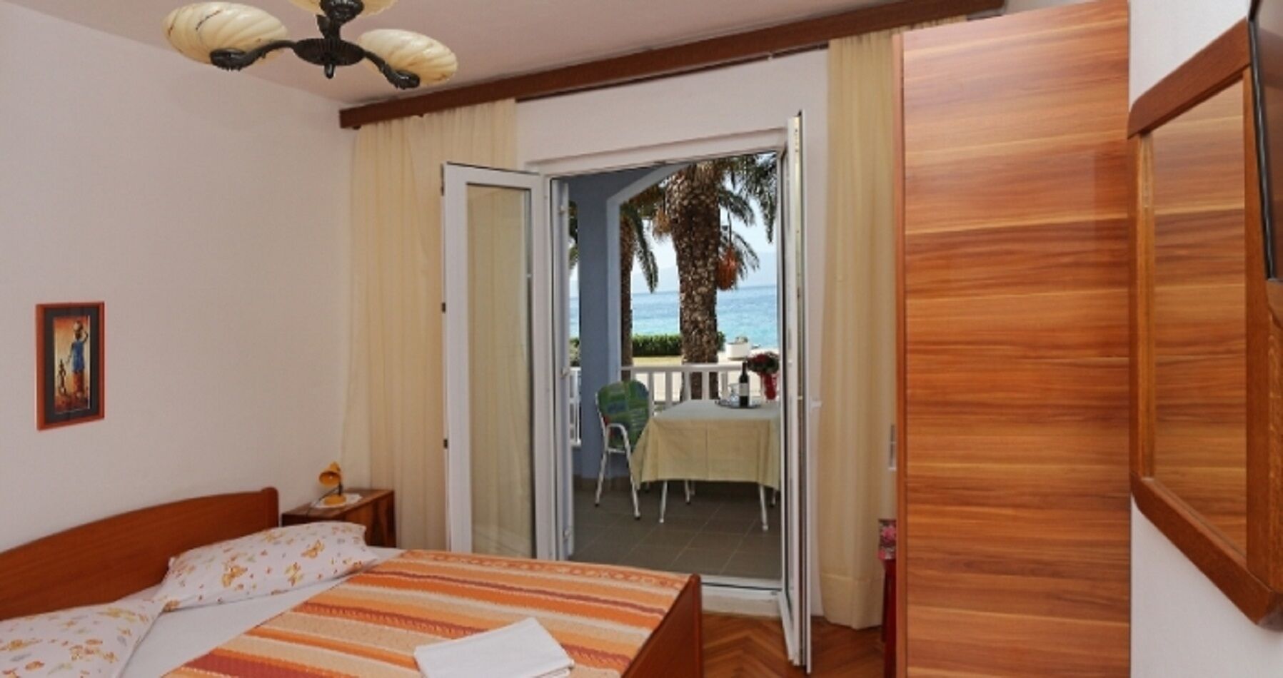 Apartment and Rooms Tomo 1 10617-S2