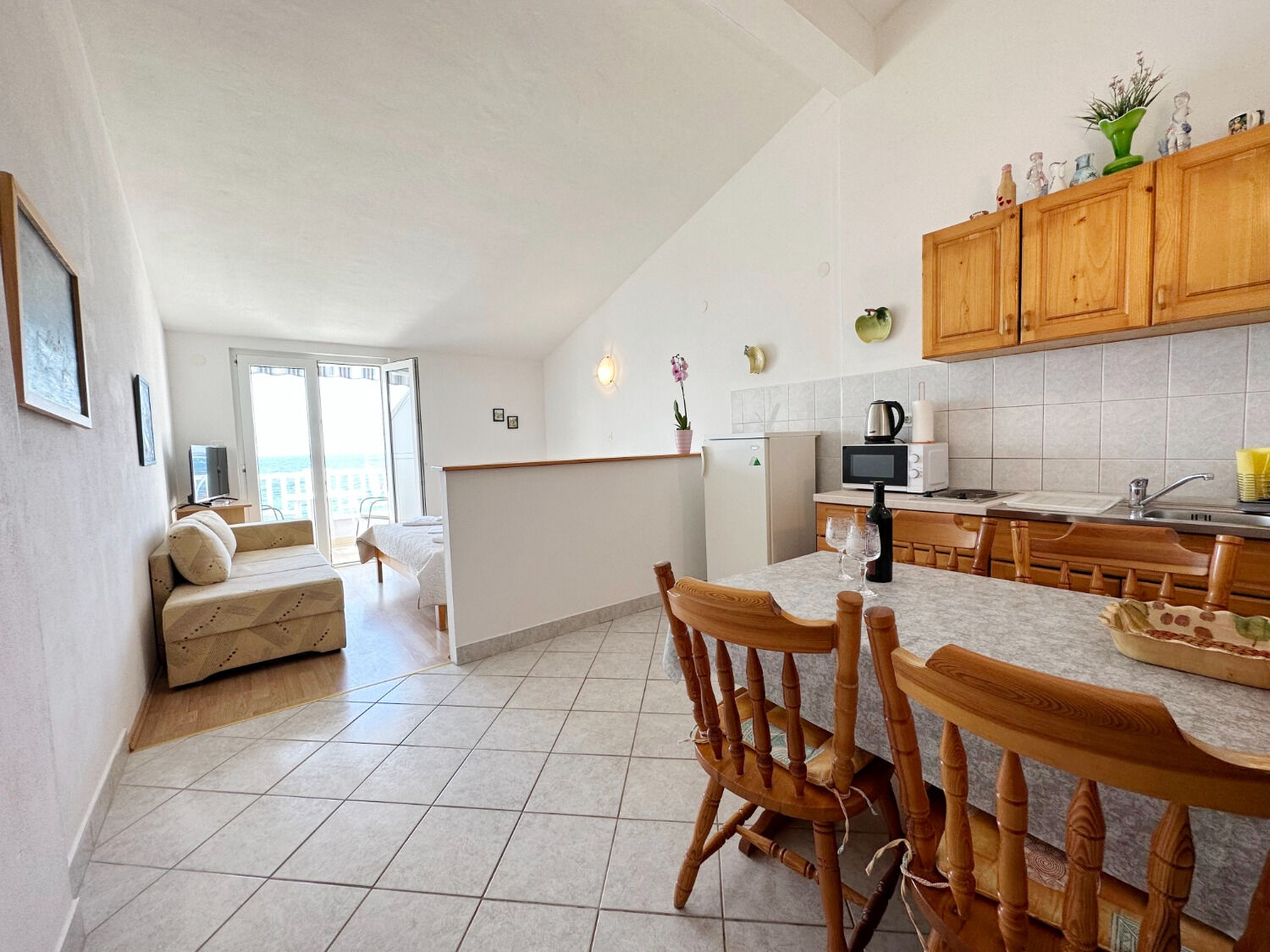 Apartments Tomo 10618-A2