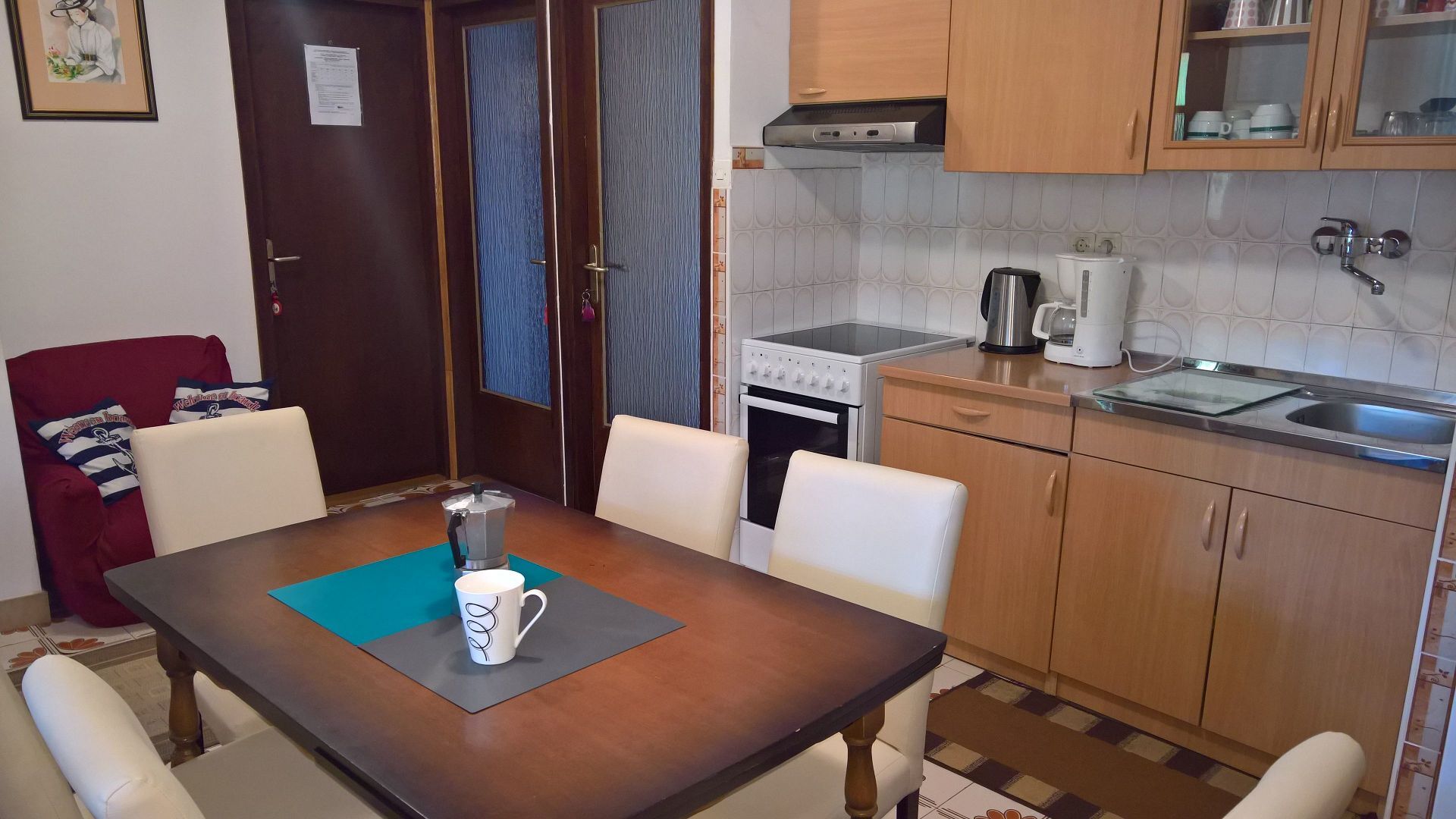 Apartments True 106141-A2