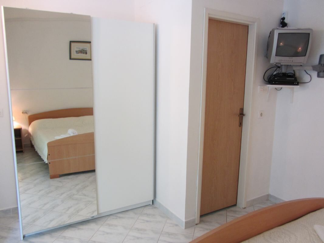 Apartment Darko 106171-A1