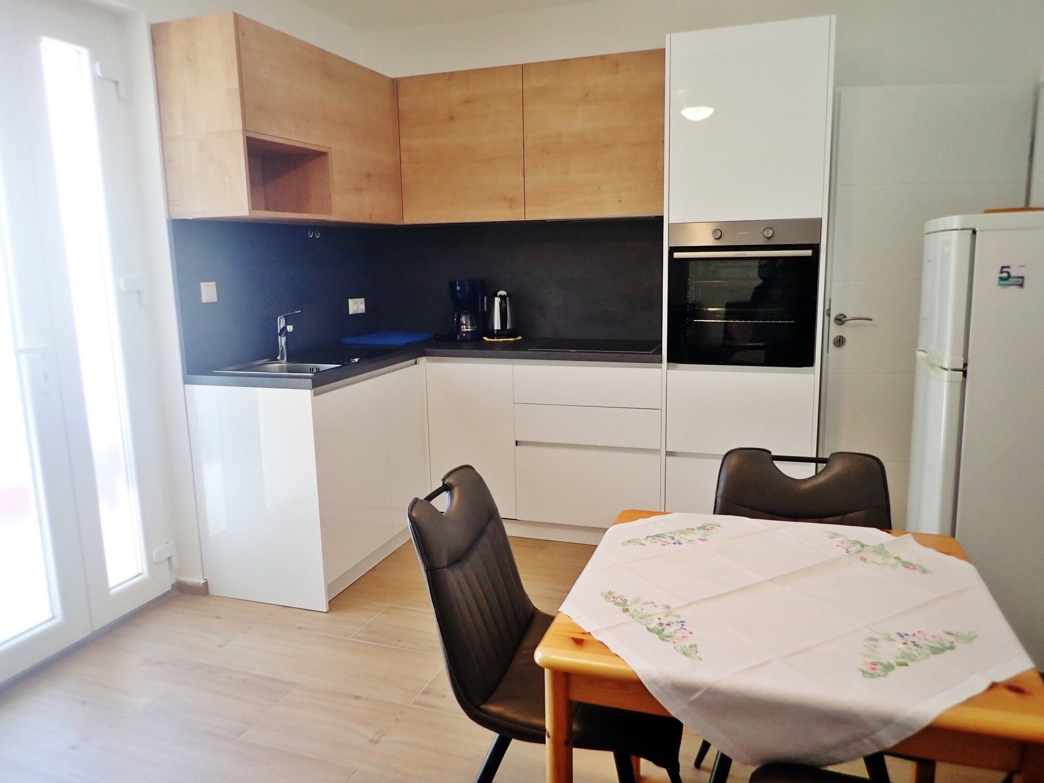 Apartments Zaterin 40345-A1