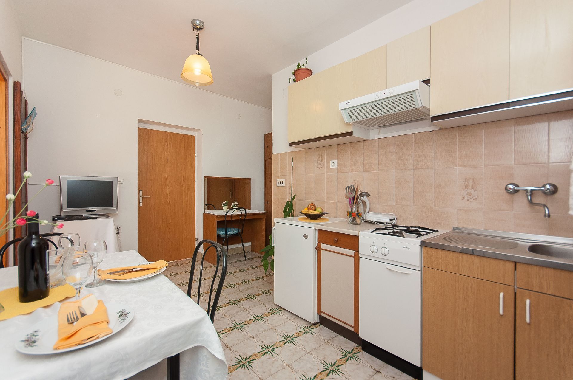 Apartments Franka 106191-A1