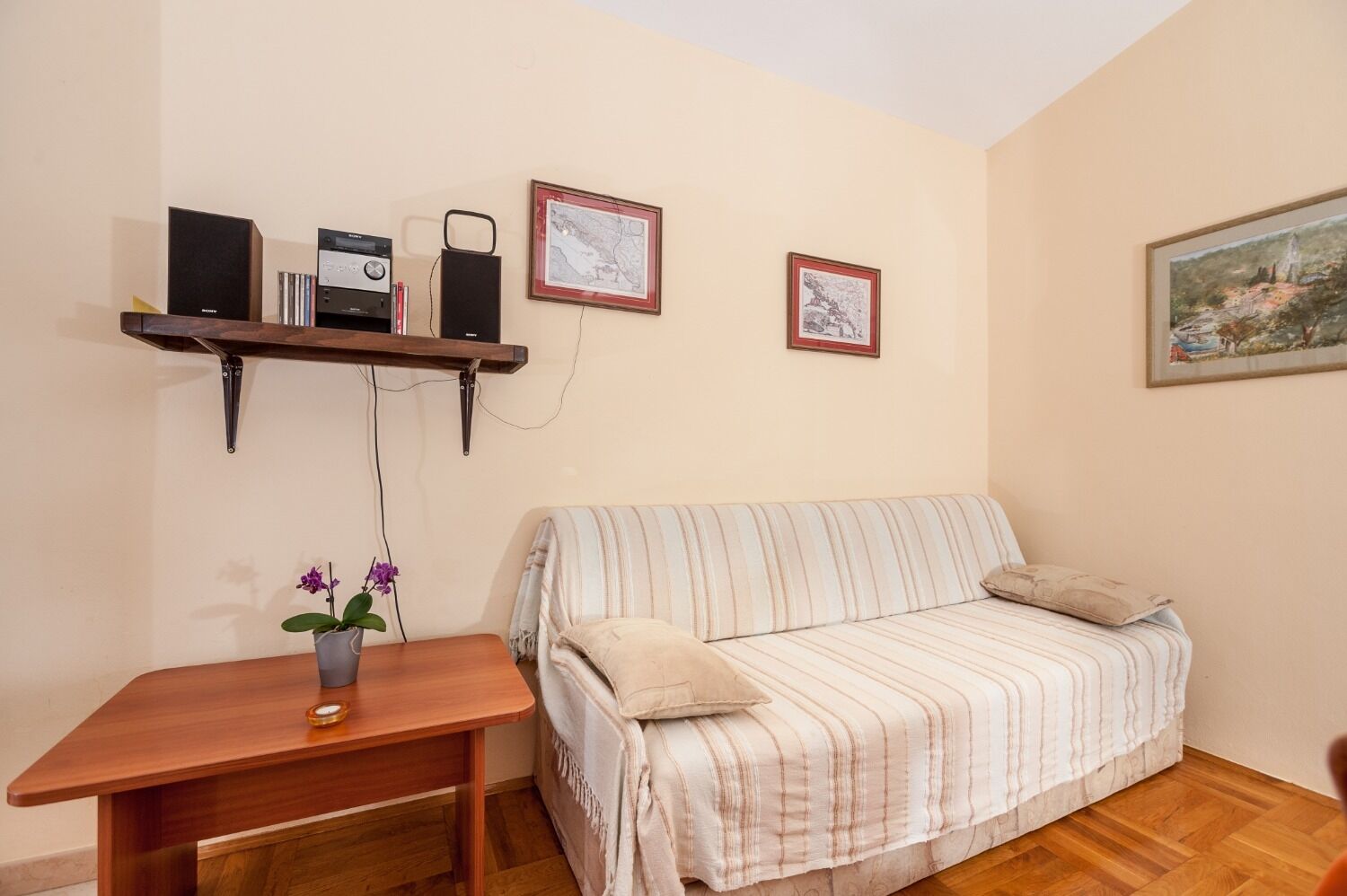 Apartment Ivan 106201-A1