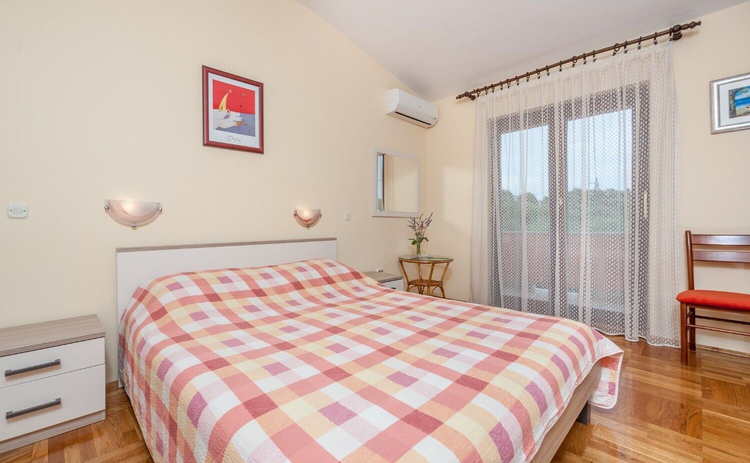 Apartment Ivan 106201-A1