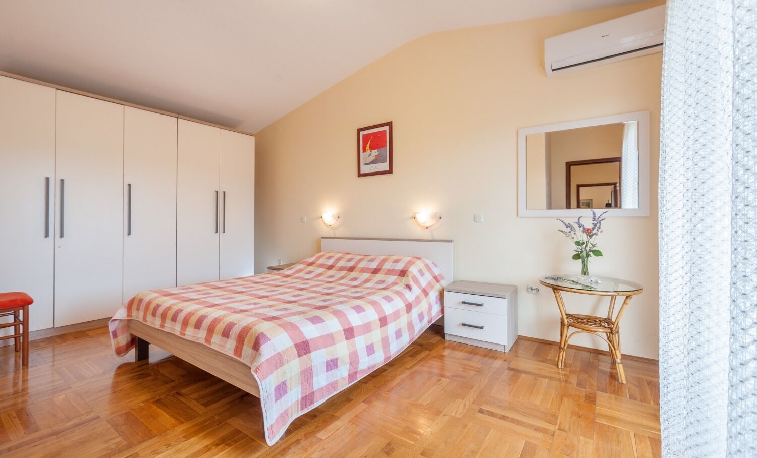 Apartment Ivan 106201-A1