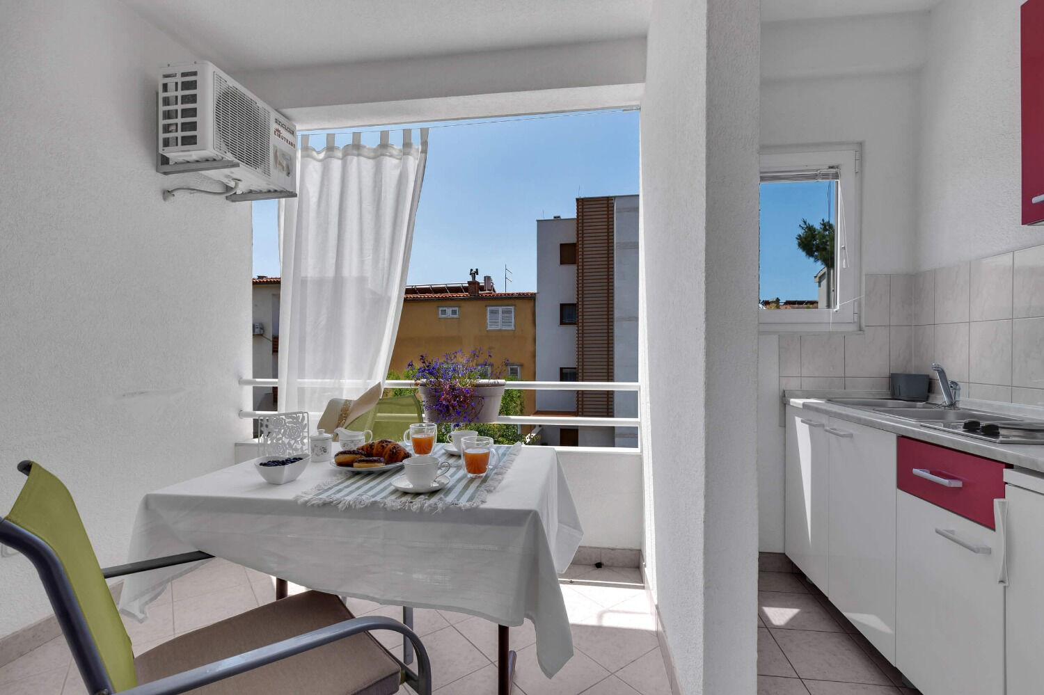 Apartments Ivica 10628-A1