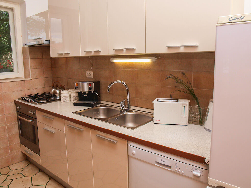Apartment Elena 10637-A1