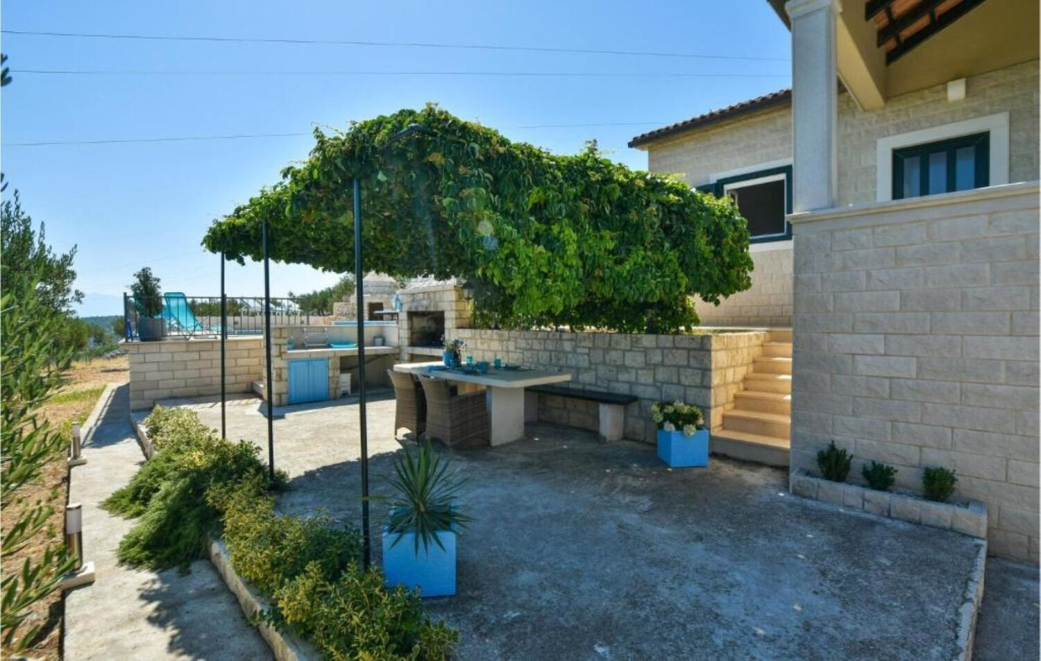 House Ita 106351-K1