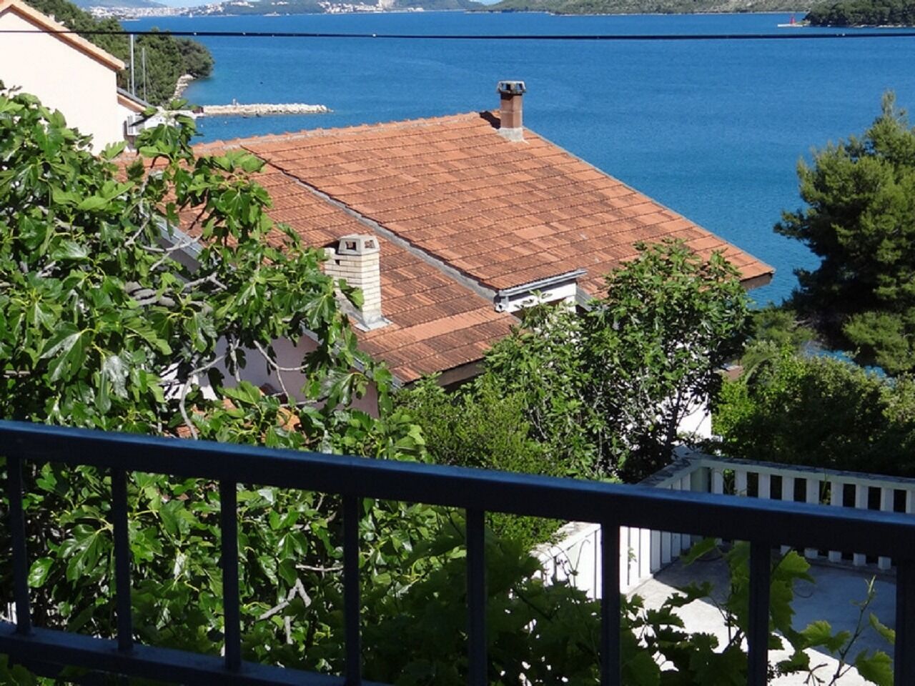 Apartments Pero 10647-A2