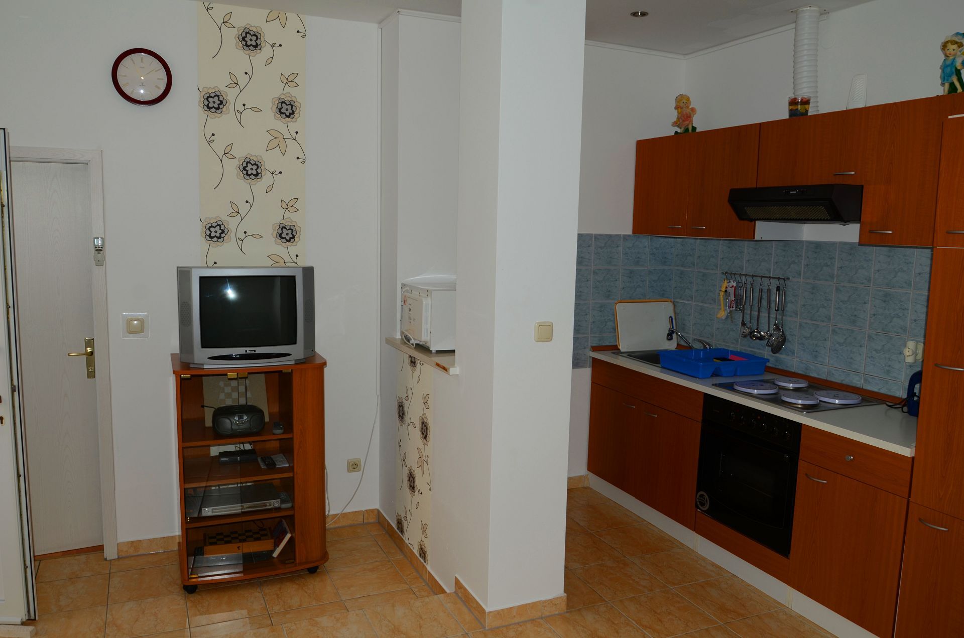 Apartments Iva 106461-A1