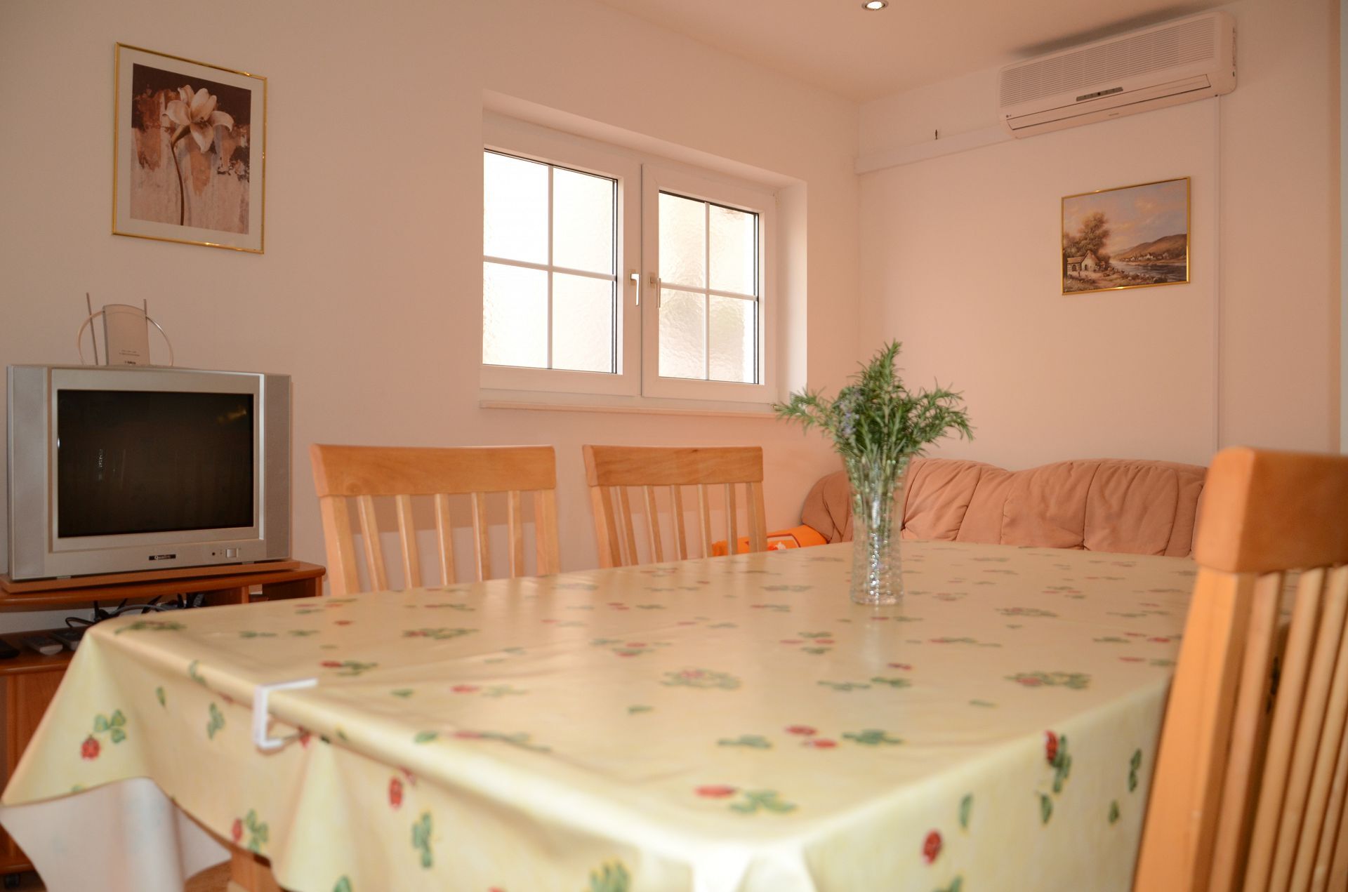 Apartments Iva 106461-A2