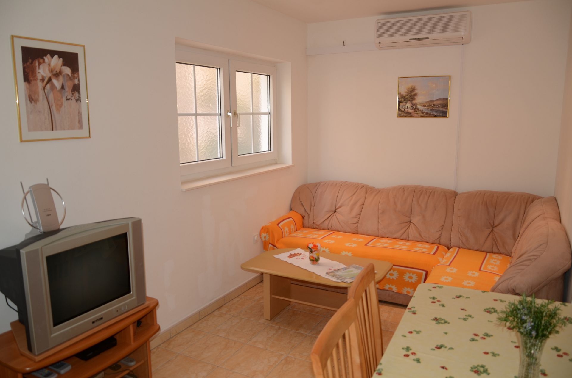 Apartments Iva 106461-A2