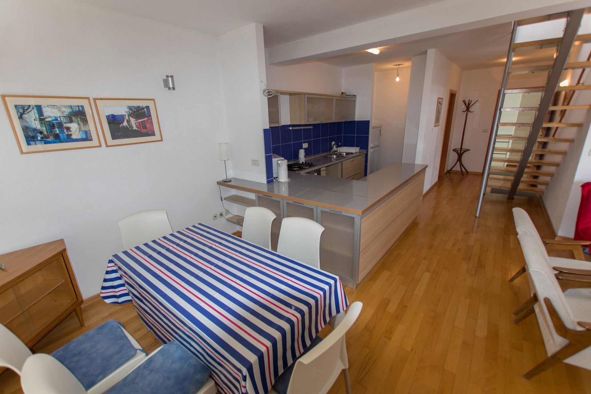 Apartments Cobra 106481-A4