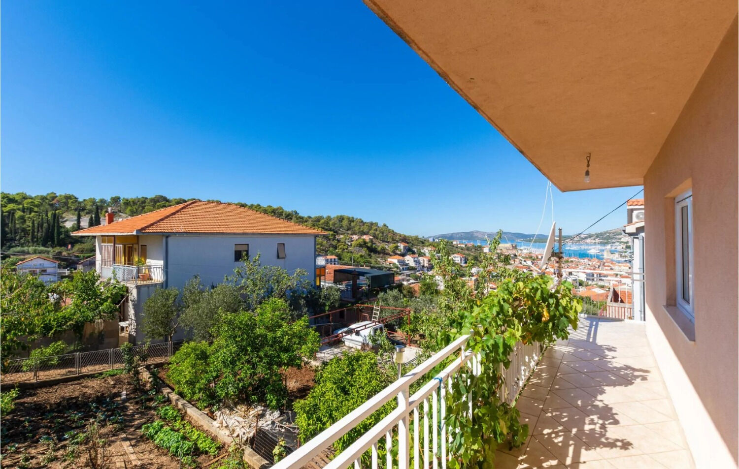 Apartment Mare 106541-A1