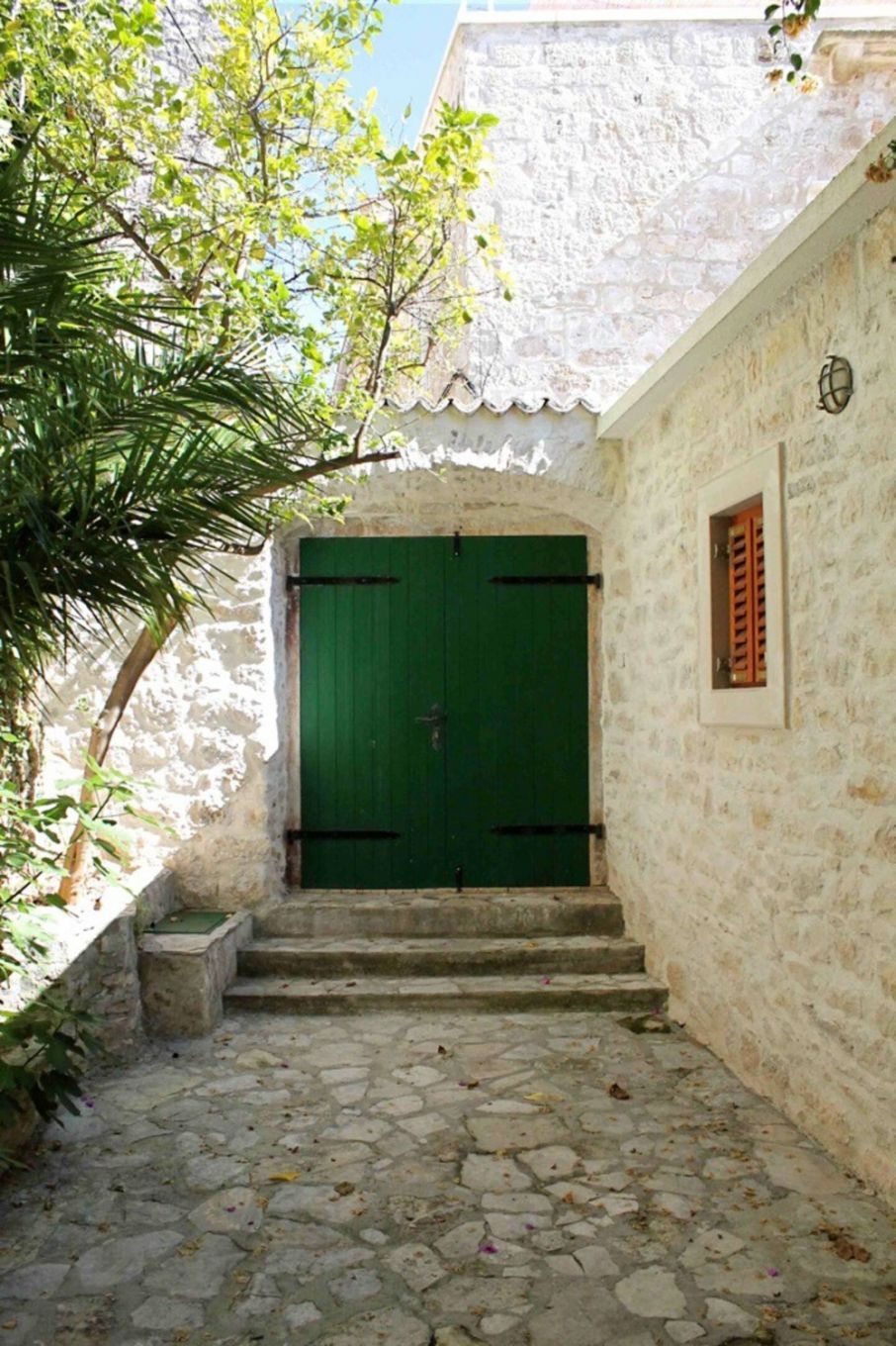 House Davor 106621-K1
