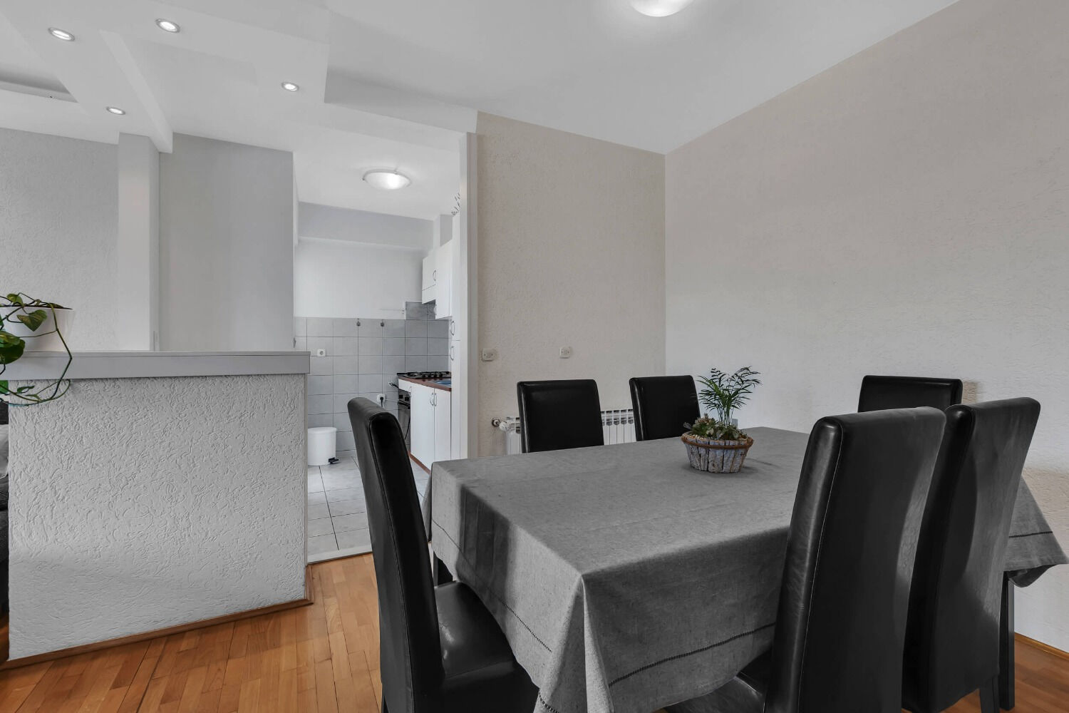 Apartment Josip 10677-A1