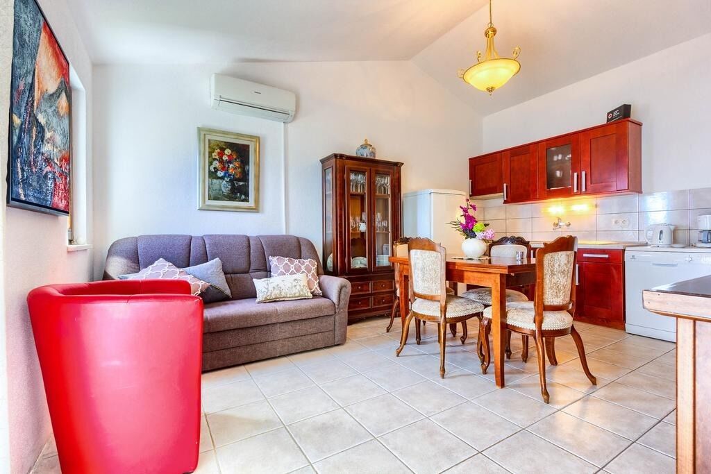Apartments Lidija 106771-A2