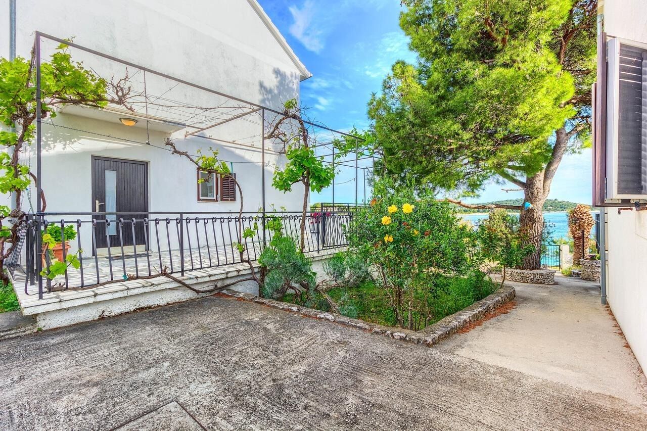 Apartments Lidija 106771-A1