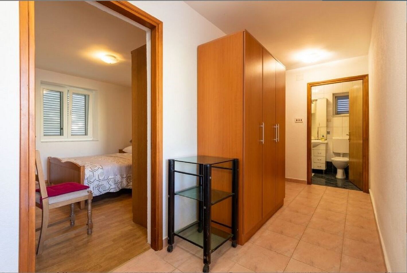 Apartments Mir 10682-A1